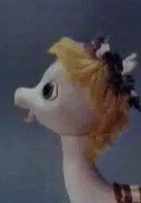 Одна лошадка белая